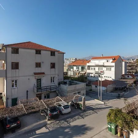 Place Апартаменти